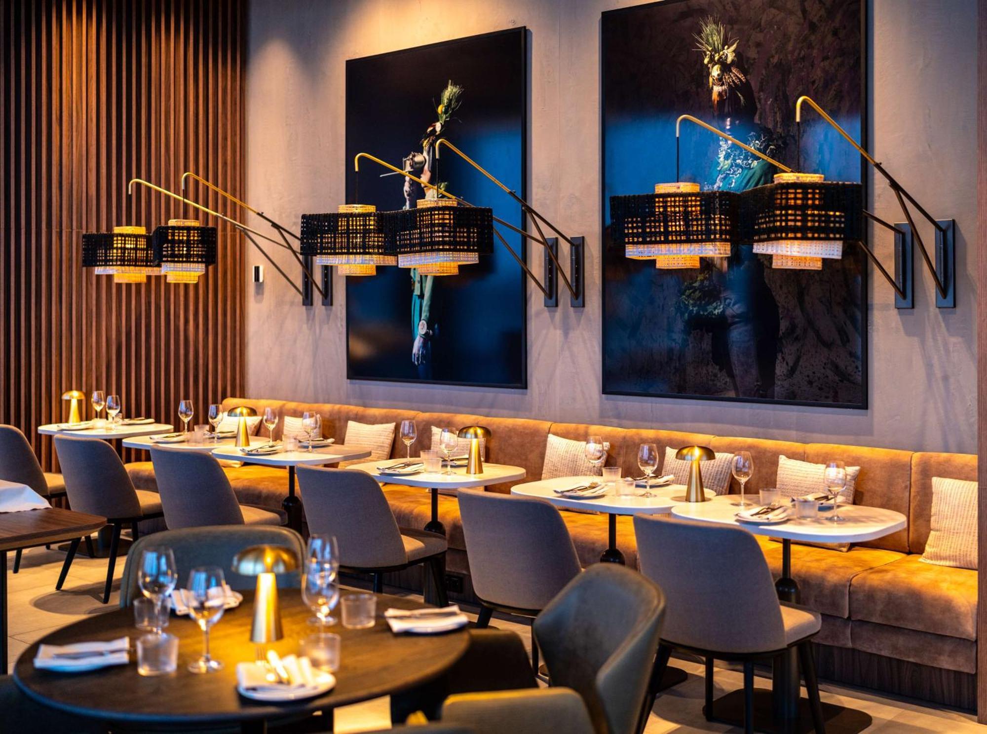 Radisson Blu Hotel At Porsche Design Tower Stuttgart Extérieur photo